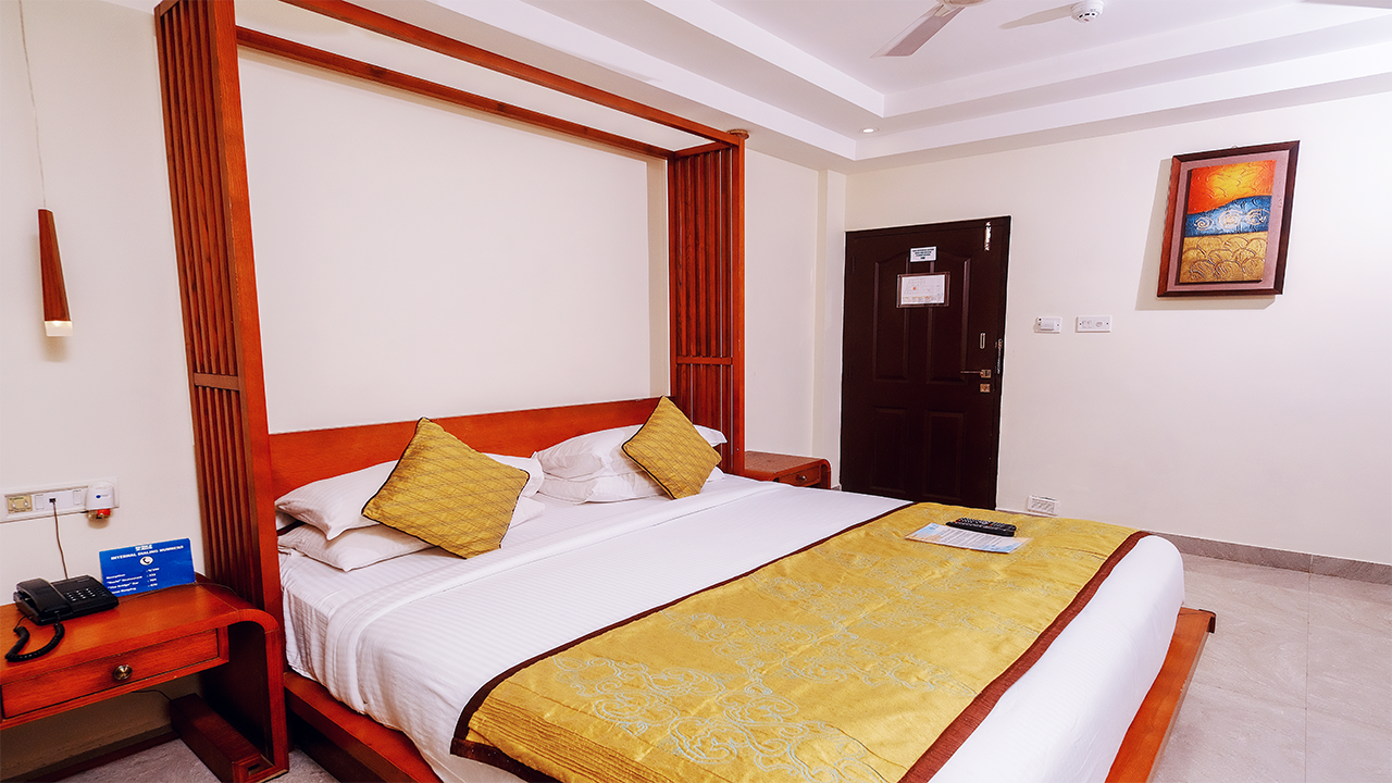 TSG Emarald-standard-room-1.png